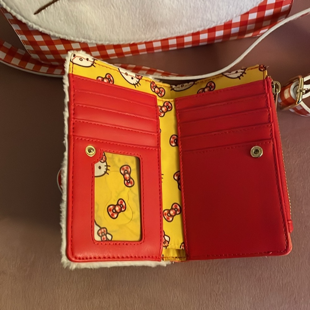 Hello Kitty Red and White Gingham loungefly Crossbody Bag - Picture 3 of 4